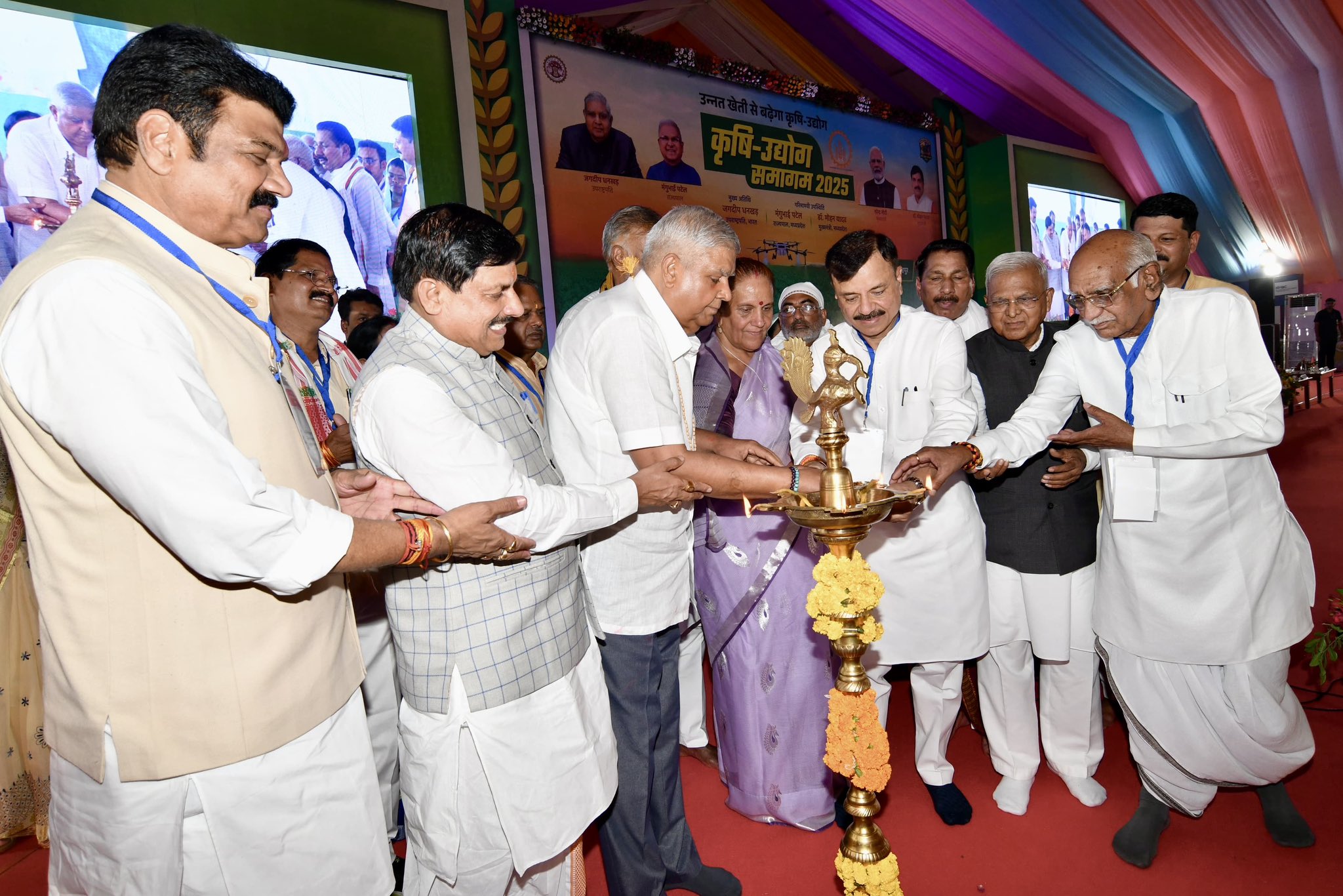 खाद और अन्य सब्सिडी किसान के खाते में सीधे मिले- उपराष्ट्रपति