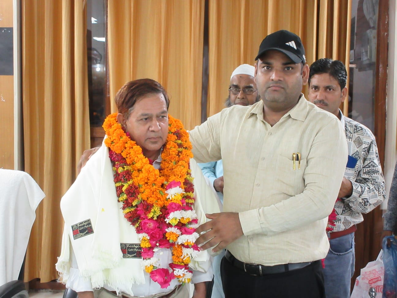 सूचना कार्यालय में तैनात उर्दू अनुवादक आसिम अली हुए रिटायर्ड