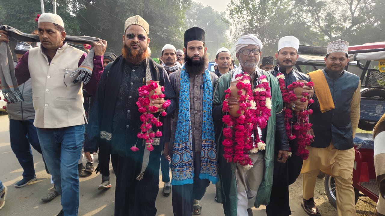 ख्वाजा कड़क शाह की दरगाह से अकीदत के साथ निकला गागर जुलूस
