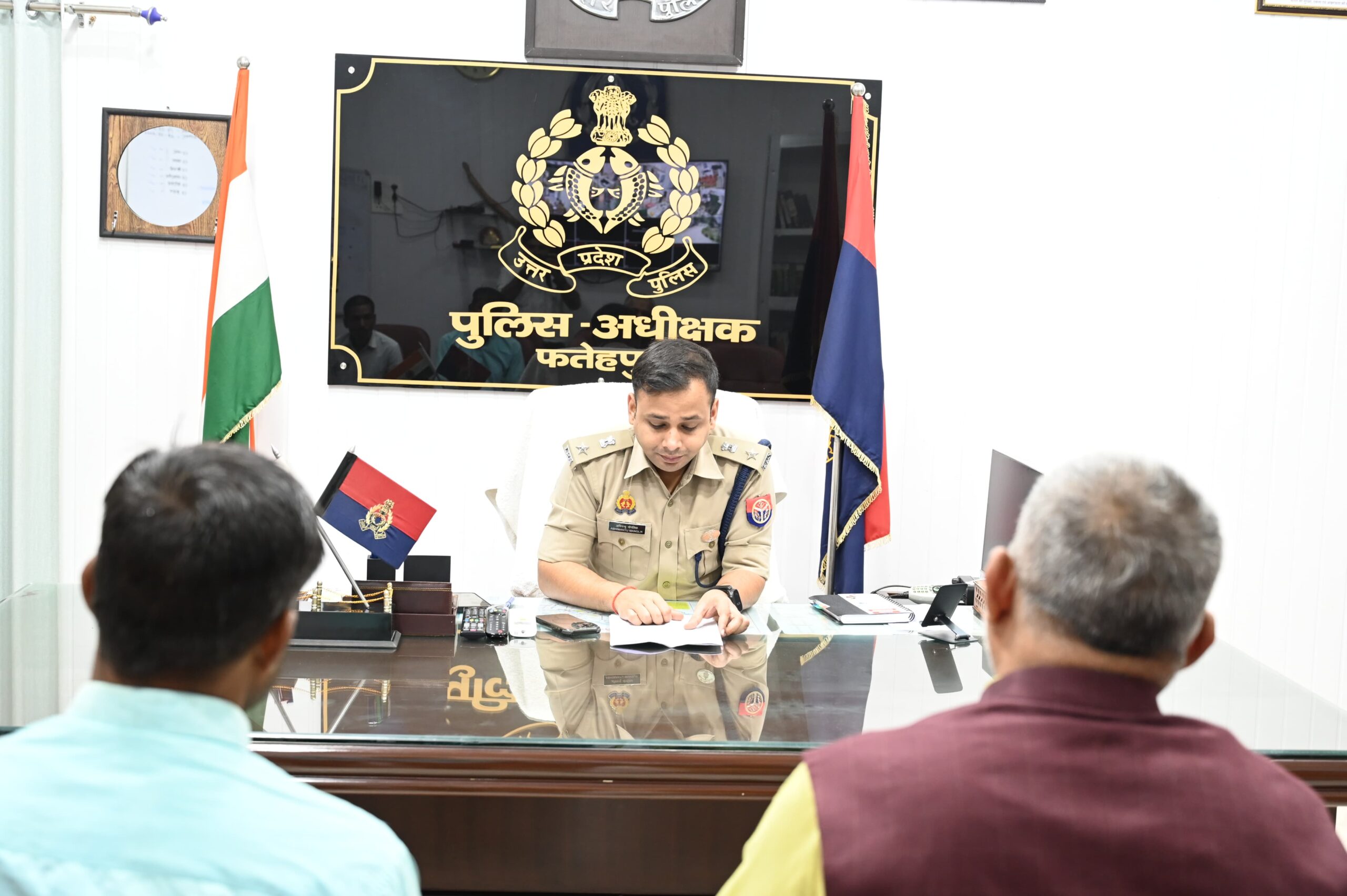 जनसुनवाई में पहुंचे फरियादी, पुलिस अधीक्षक ने दिए त्वरित निस्तारण के निर्देश