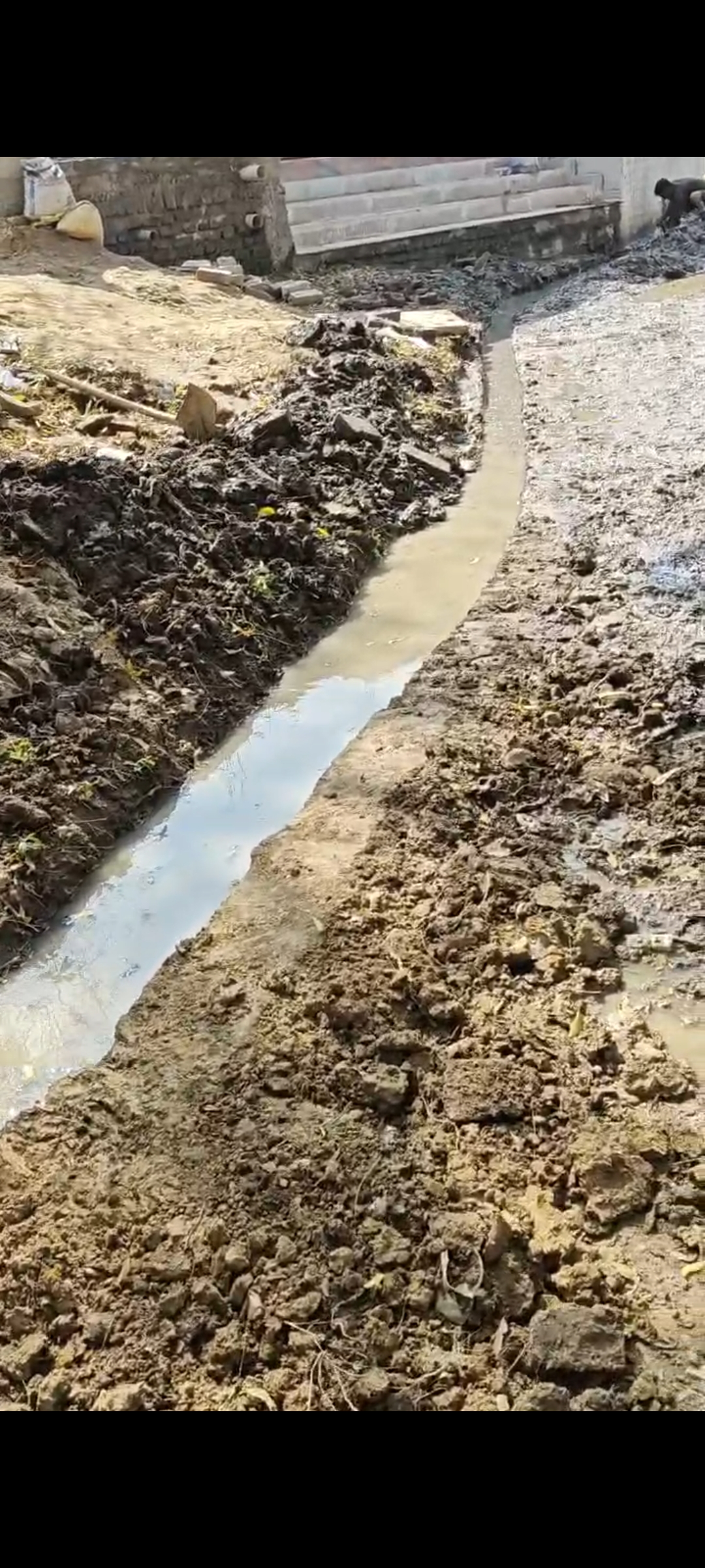 *ग्रामपंचायत में खुली विकास की पोल-रामपुर हुसेना*